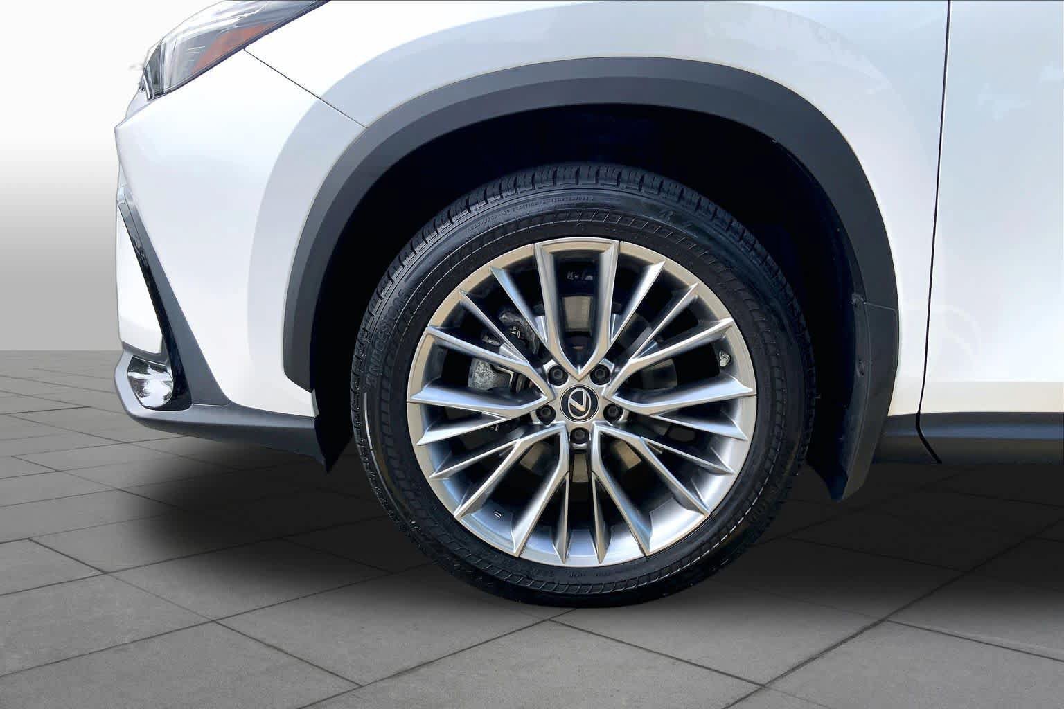 Used 2022 Lexus NX 350 AWD image 11