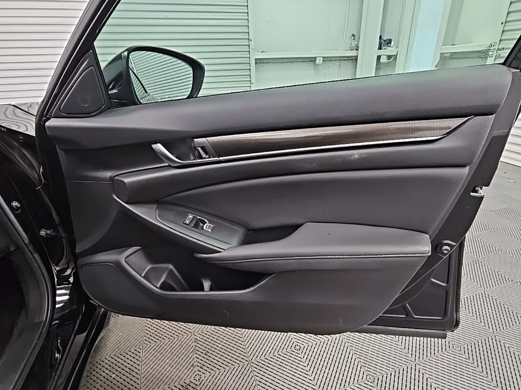Used 2020 Honda Accord Sport image 36