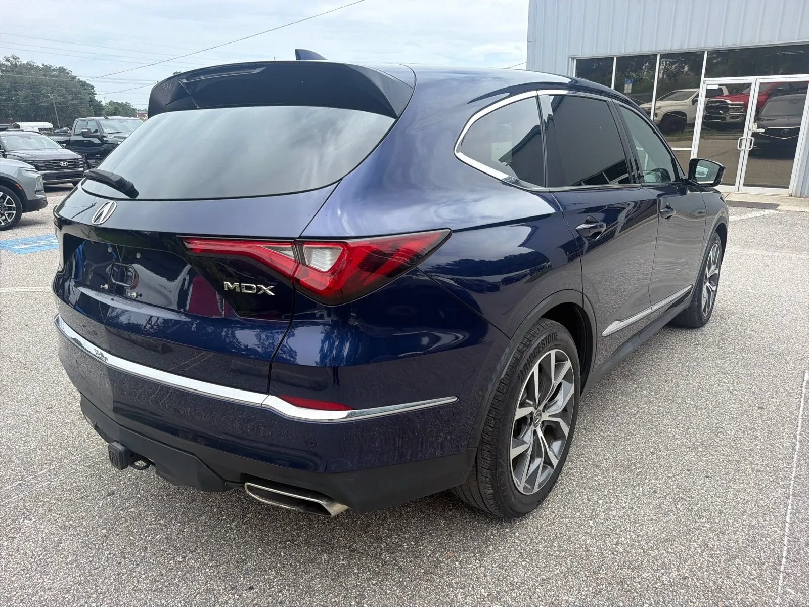 Used 2022 Acura MDX w/ Technology Package FWD image 7