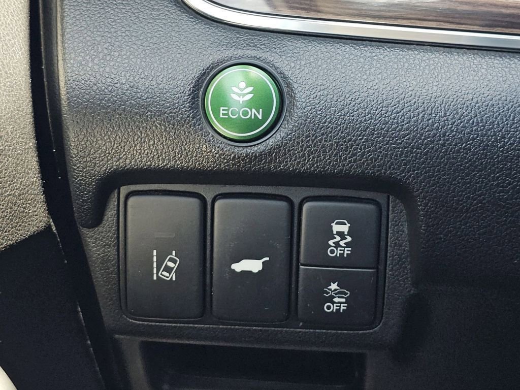 Used 2016 Honda CR-V Touring image 10