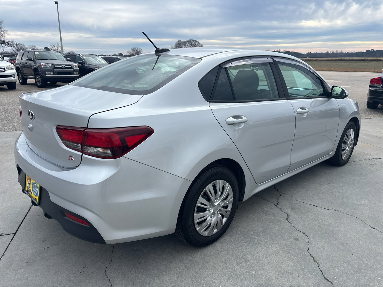 Used 2019 Kia Rio S image 4