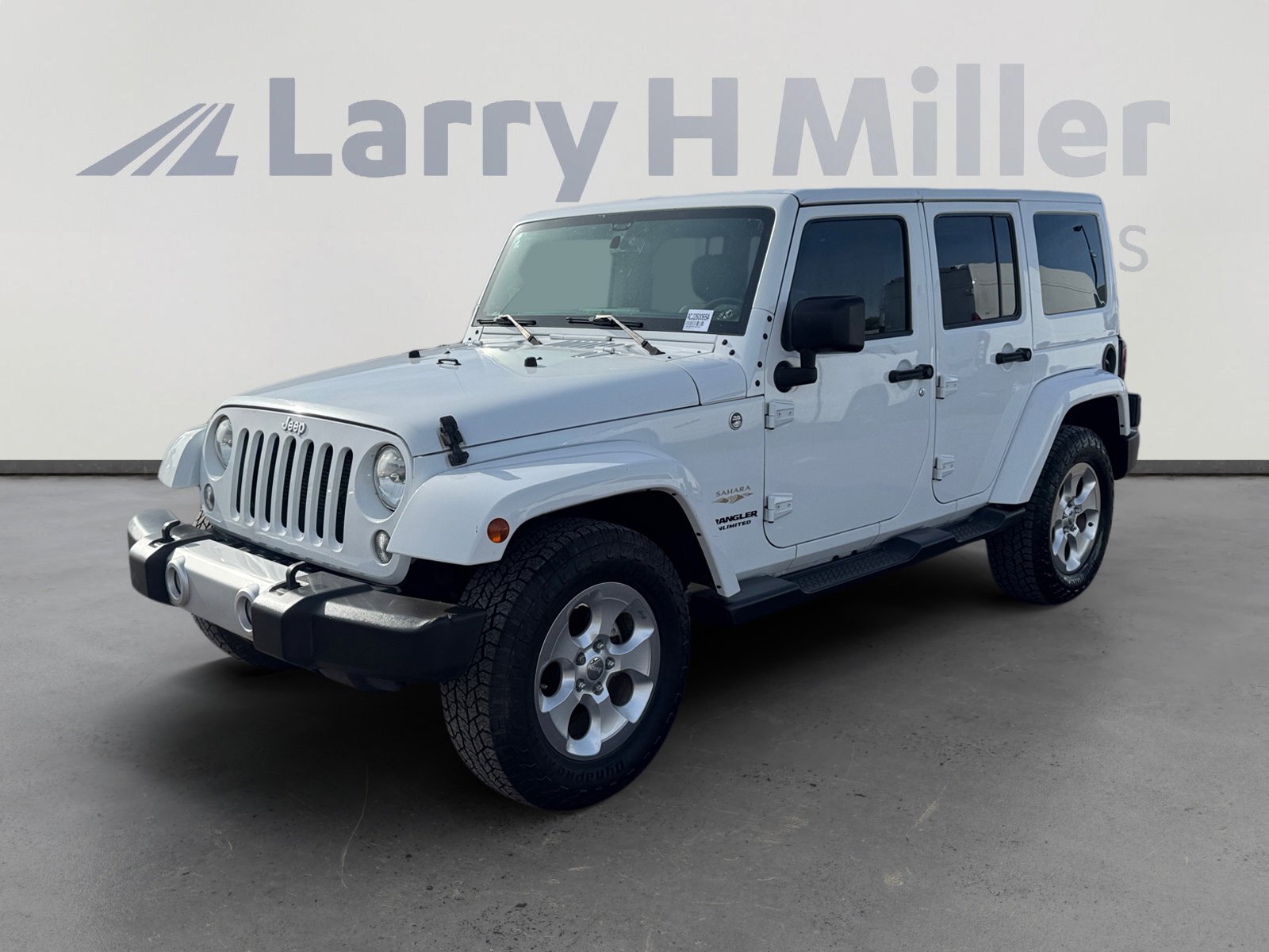 Used 2015 Jeep Wrangler Unlimited Sahara w/ Max Tow Package image 1