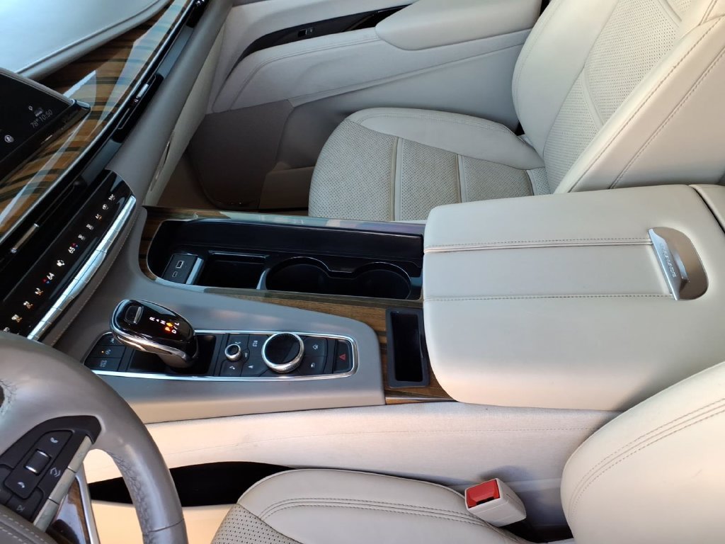 Used 2022 Cadillac Escalade Sport Platinum w/ LPO, ONYX Package AWD/4WD image 27