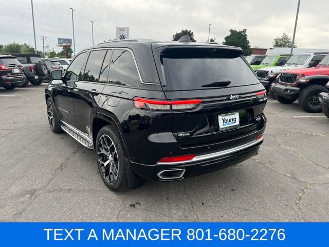 Used 2022 Jeep Grand Cherokee Summit AWD/4WD image 3