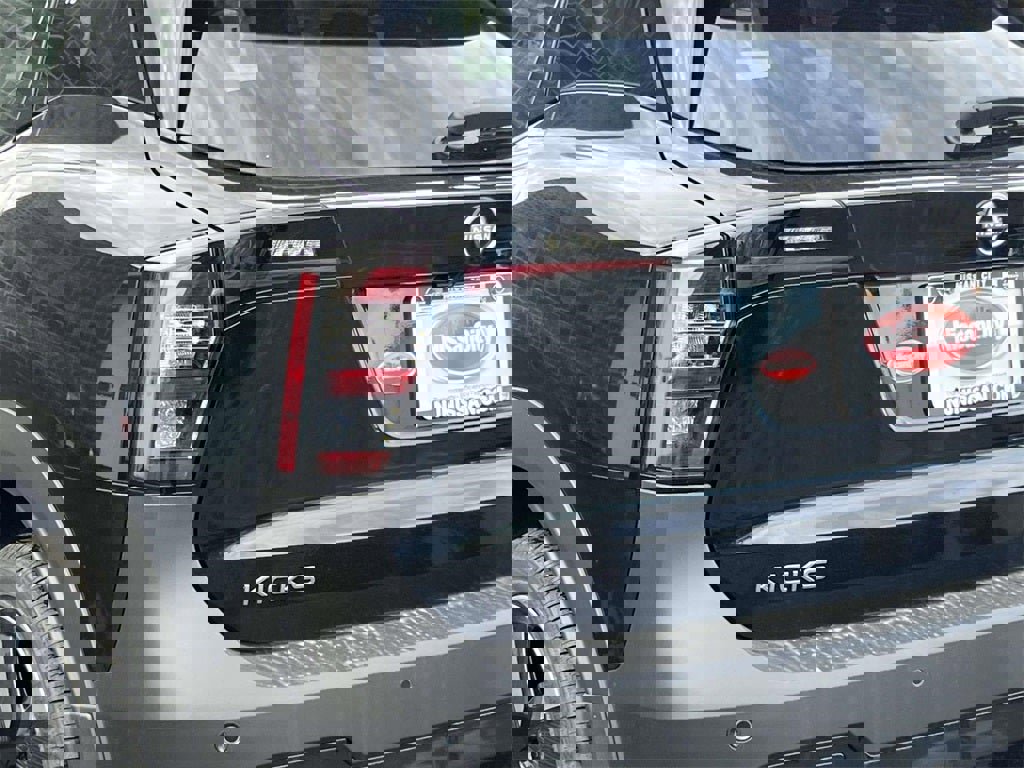 New 2026 Nissan Kicks SR w/ Cold Weather Package image 9