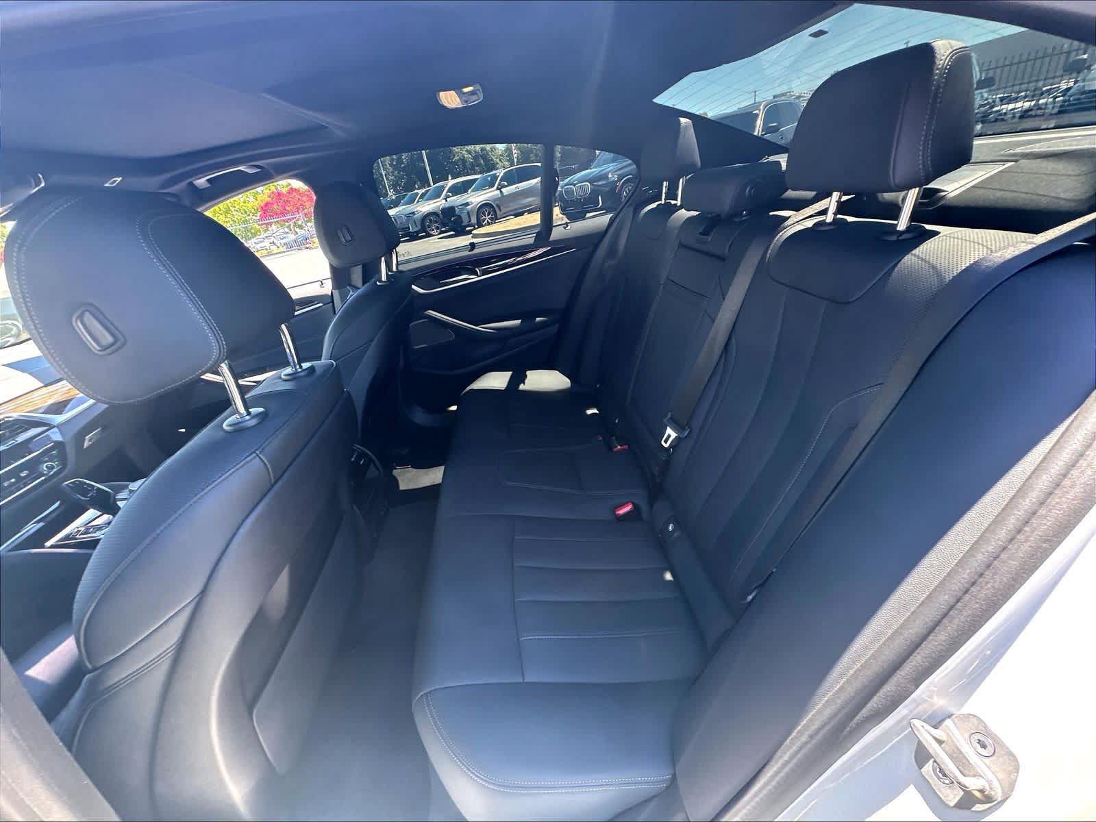 Certified 2023 BMW 540i w/ M Sport Package RWD image 25