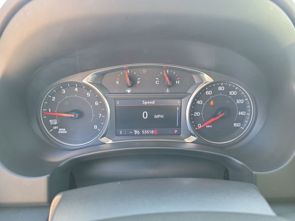 Used 2024 GMC Terrain SLT image 25