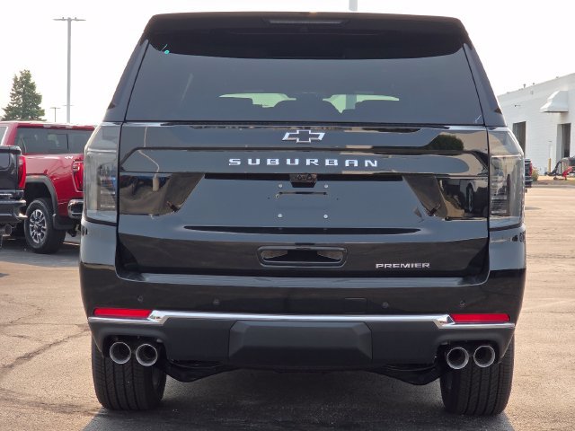 New 2026 Chevrolet Suburban Premier AWD/4WD image 17