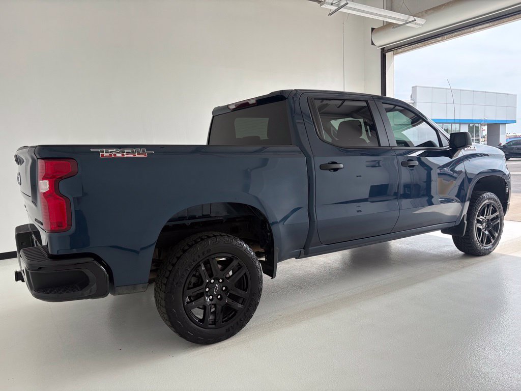 Used 2022 Chevrolet Silverado 1500 Custom Trail Boss w/ LPO, Dark Essentials Package AWD/4WD image 15
