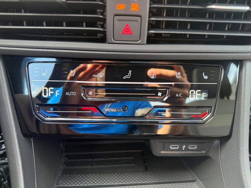 New 2026 Volkswagen Jetta GLI Autobahn FWD image 18