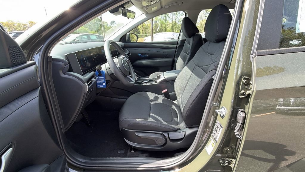 New 2026 Hyundai Tucson SE image 9