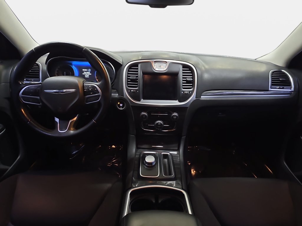 Used 2018 Chrysler 300 Touring w/ Sport Appearance Package RWD image 10