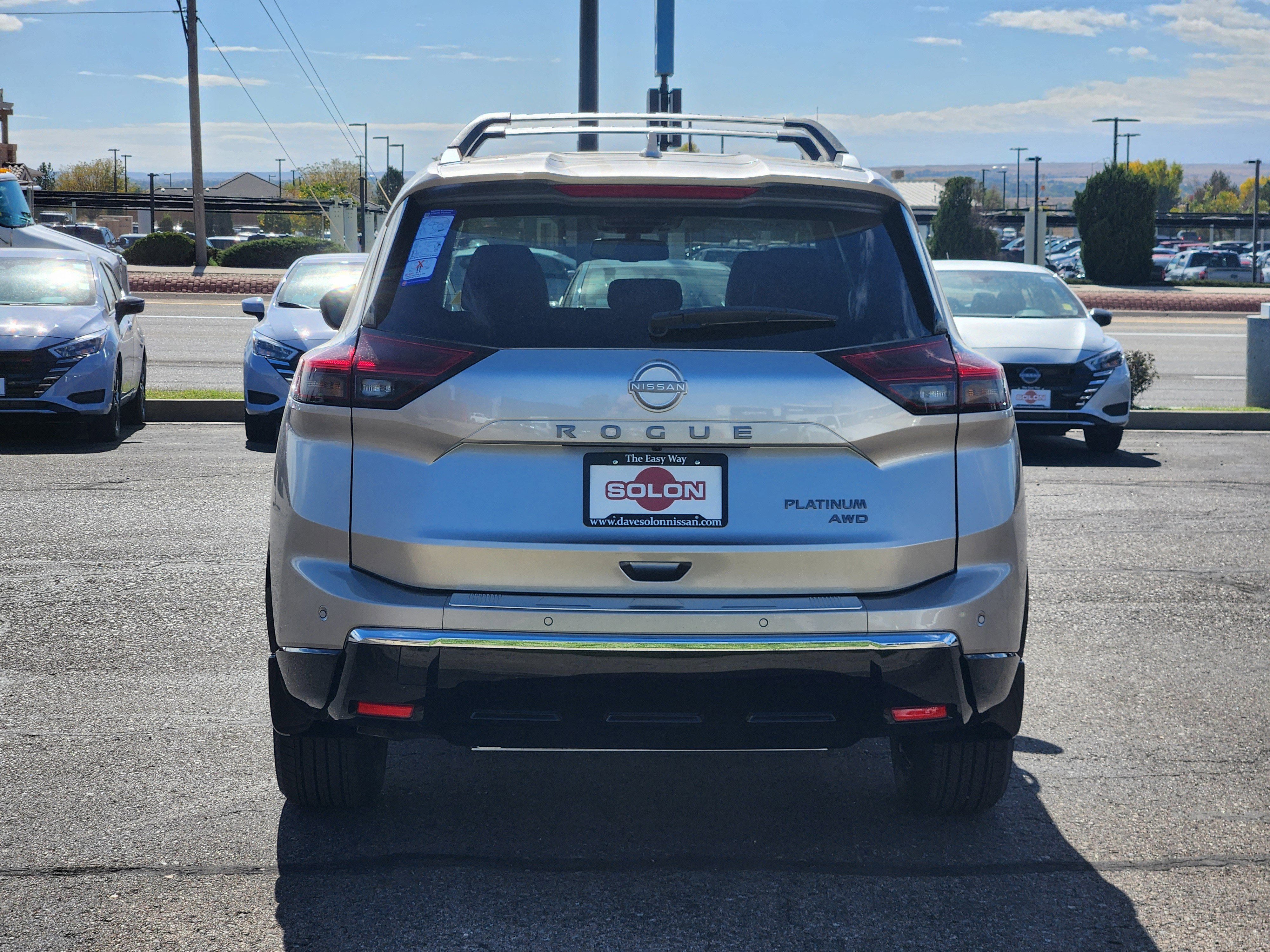 New 2026 Nissan Rogue Platinum image 4