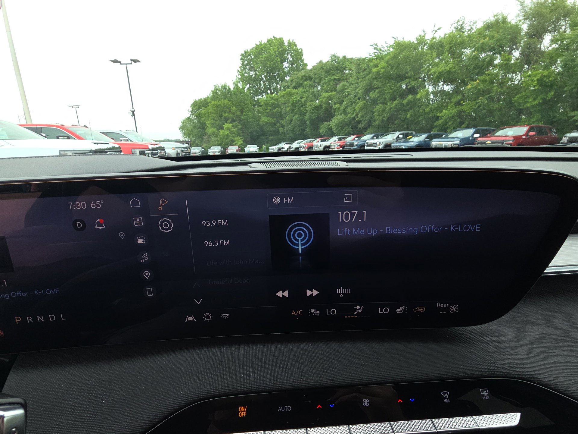Used 2025 Buick Enclave Preferred FWD image 21