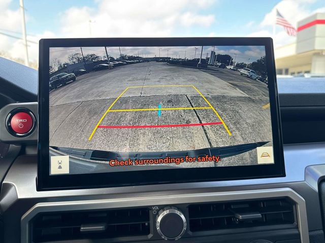 Used 2025 Toyota Tacoma TRD Sport image 31