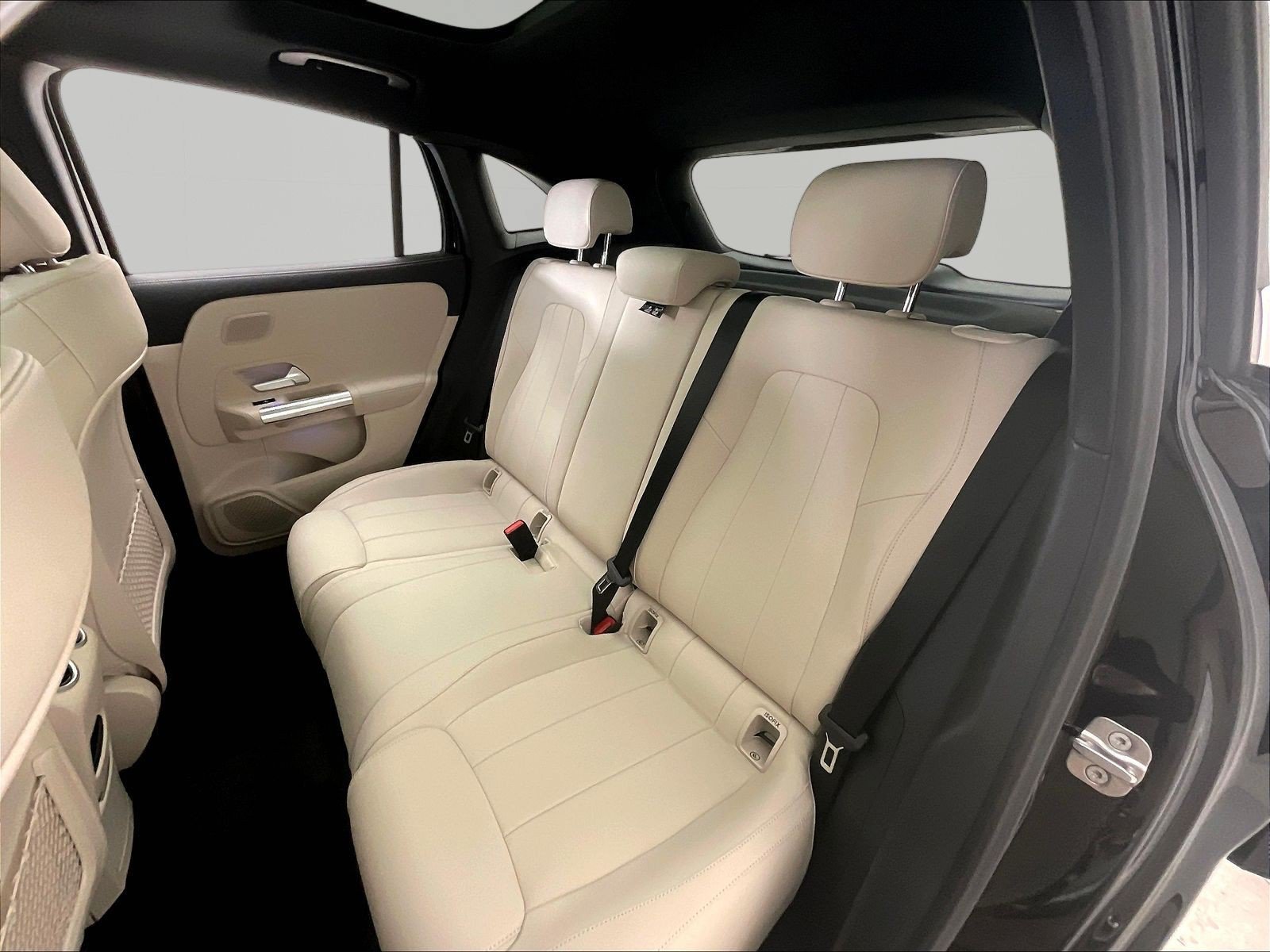 New 2026 Mercedes-Benz GLA 250 4MATIC image 17