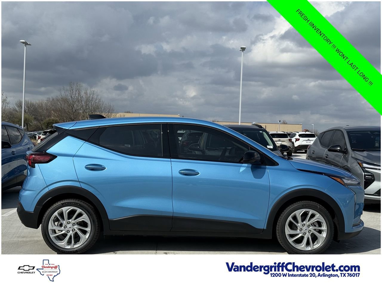 New 2027 Chevrolet Bolt LT w/ Comfort Package FWD image 3