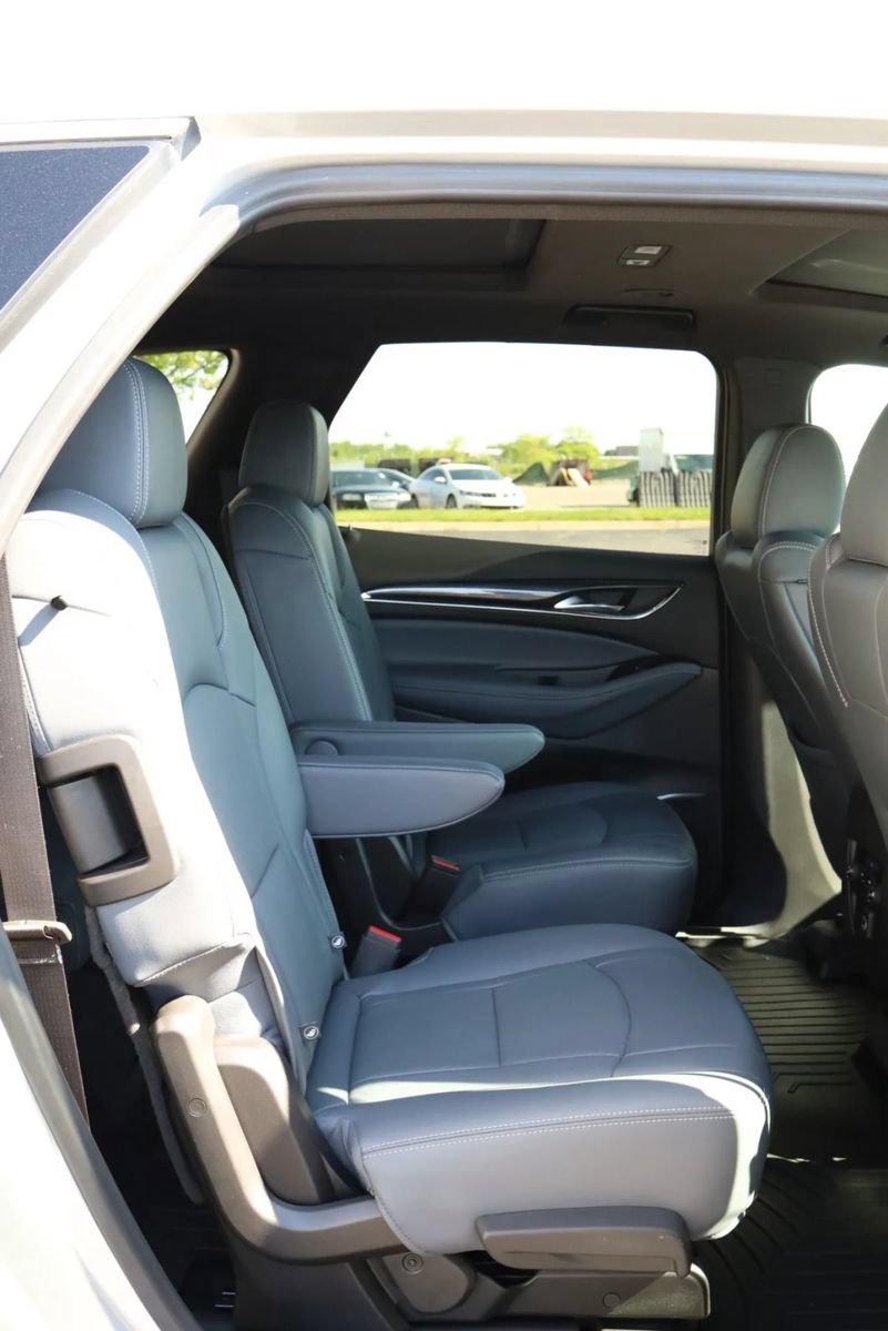 Used 2022 Buick Enclave Essence w/ Experience Buick Package AWD/4WD image 49