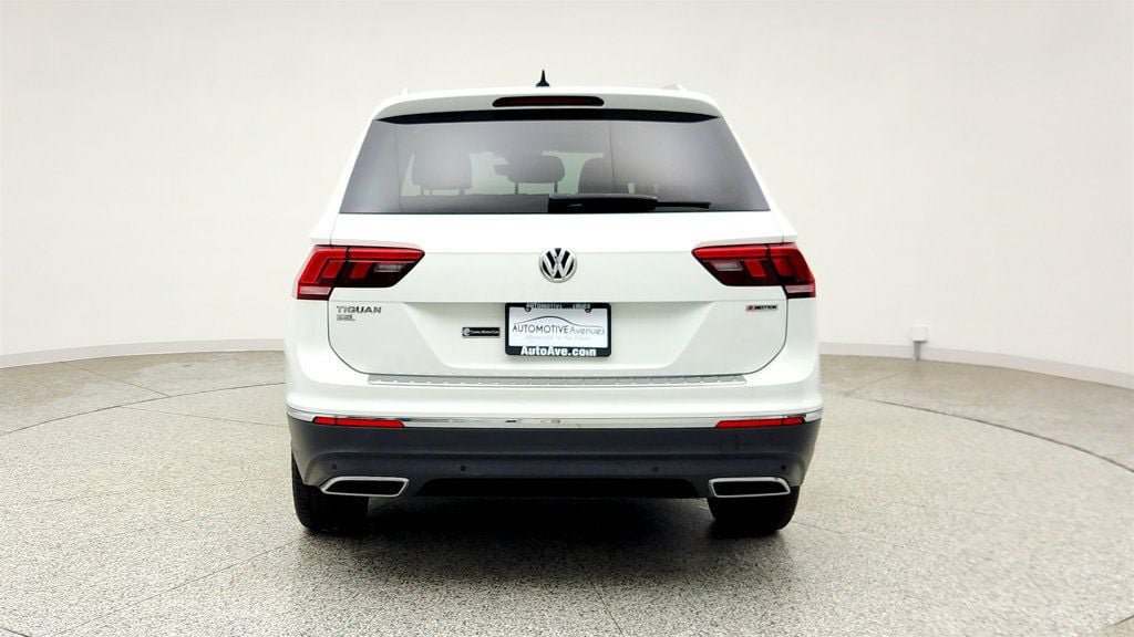 Used 2020 Volkswagen Tiguan SEL AWD/4WD image 6