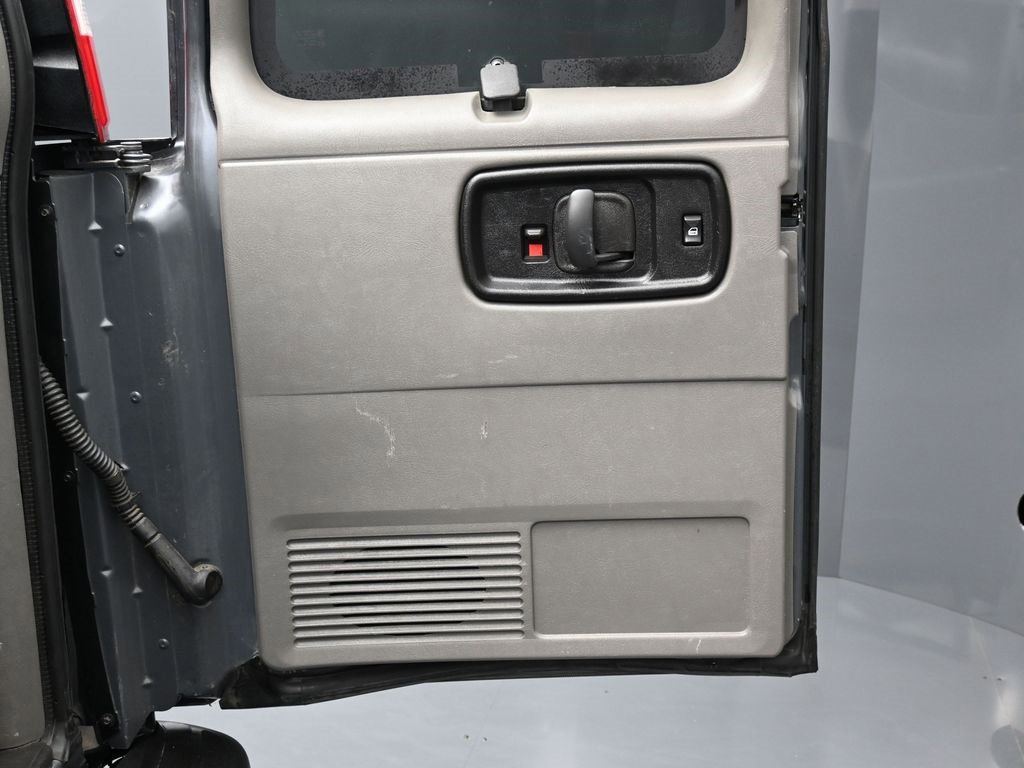 Used 2017 Chevrolet Express 3500 LT w/ LT Preferred Equipment Group image 35