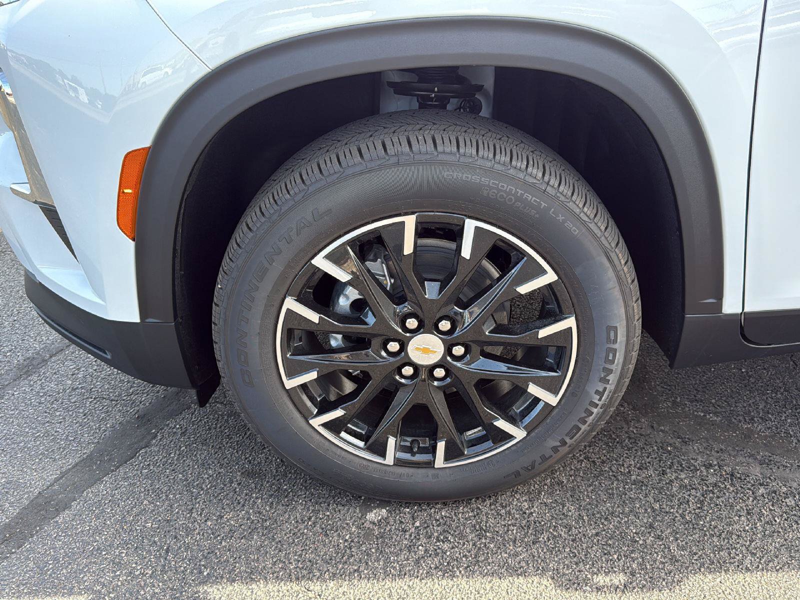New 2026 Chevrolet Traverse LT w/ Sun and Wheel Package AWD/4WD image 37