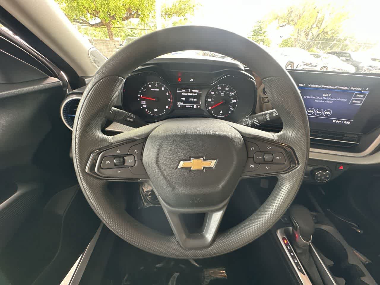 Used 2025 Chevrolet Trax LS FWD image 15
