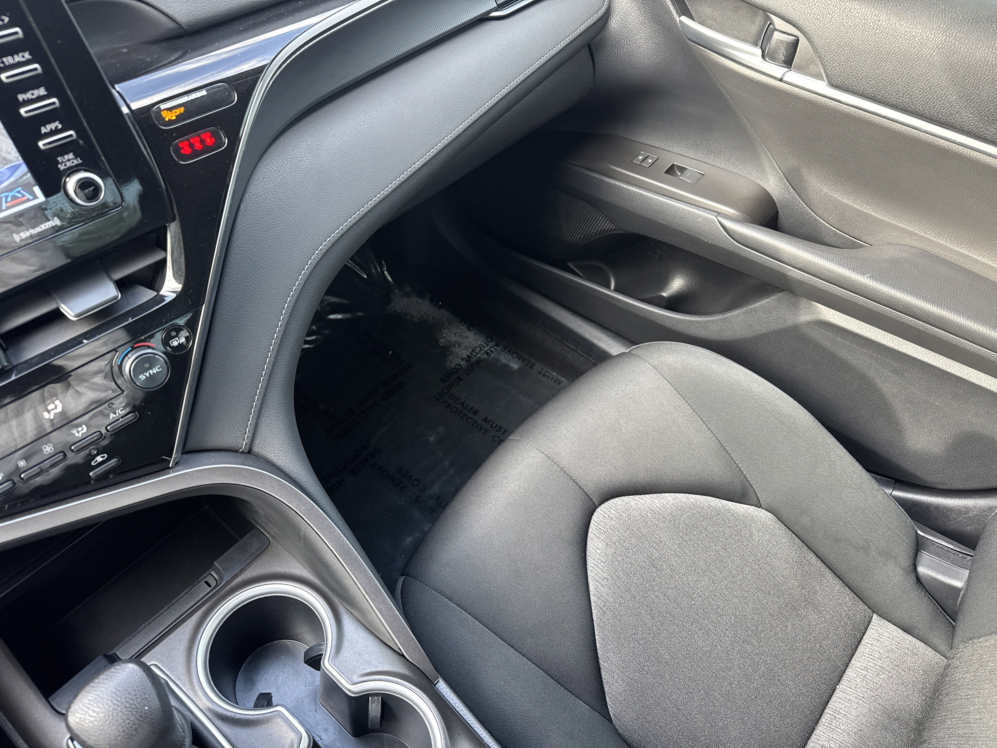 Used 2023 Toyota Camry LE FWD image 30
