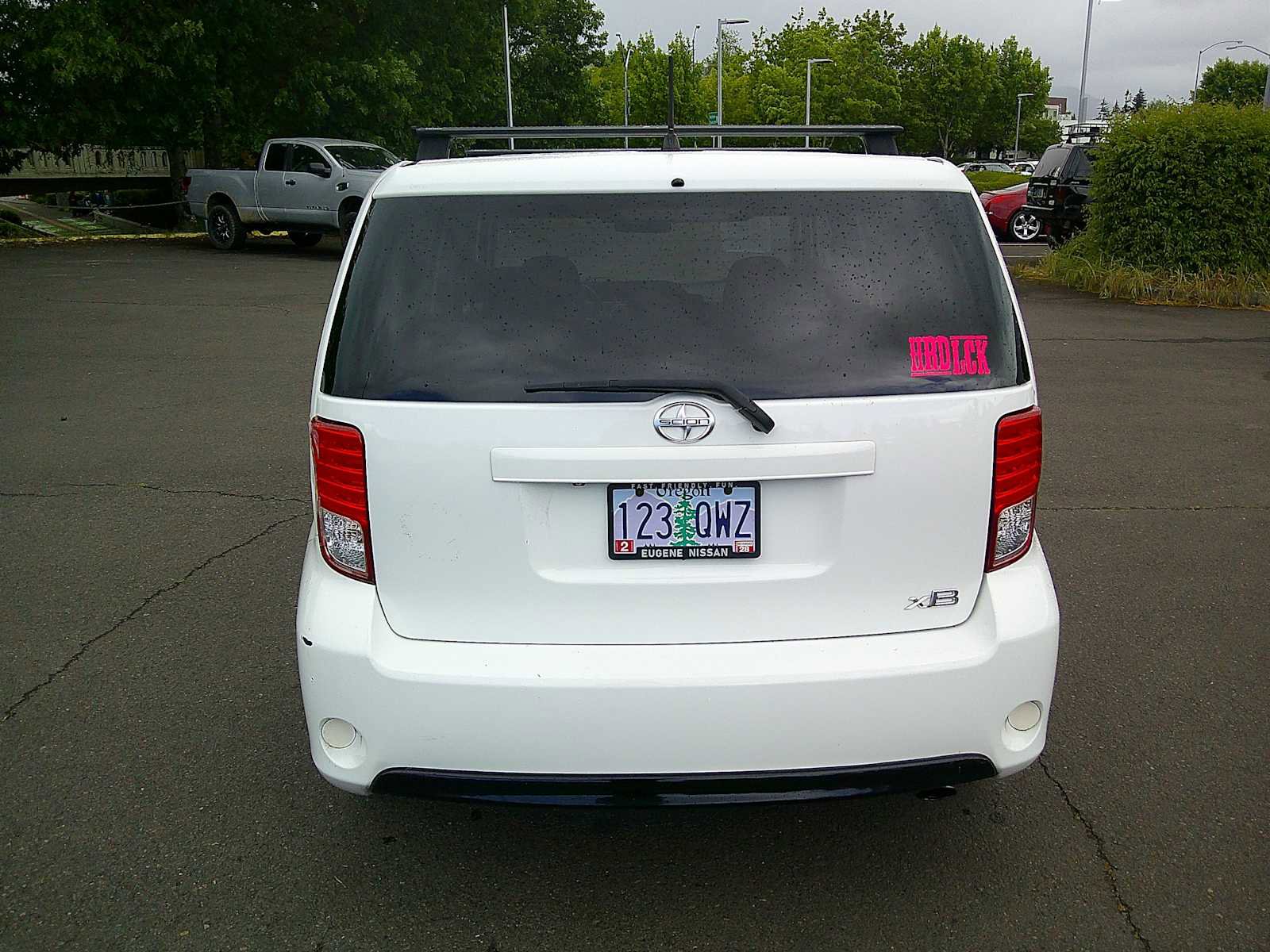 Used 2015 Scion xB FWD image 4