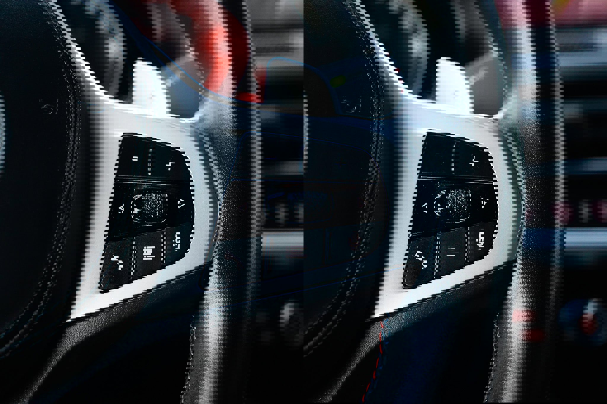 Used 2022 BMW X4 M40i w/ Premium Package image 28