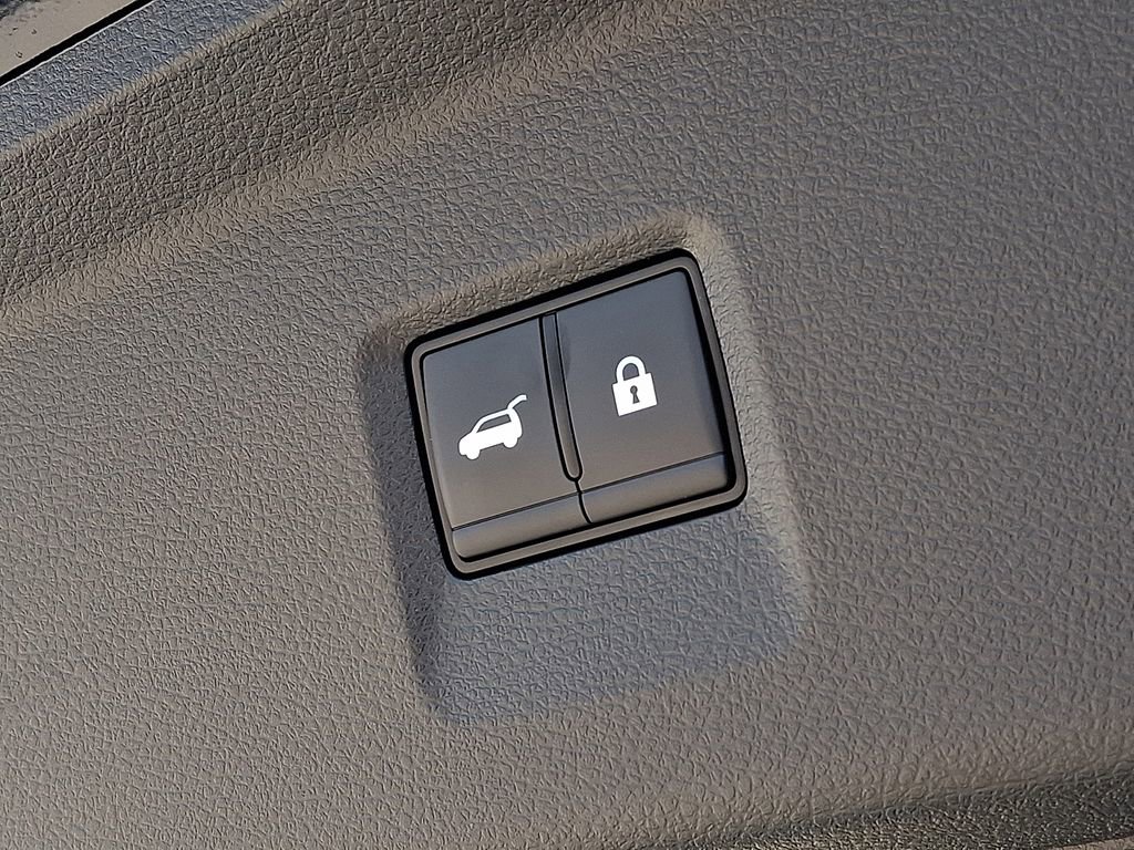 Used 2025 INFINITI QX60 Sensory w/ Vision Package image 32