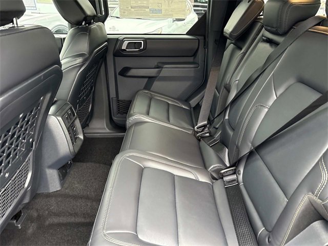 New 2025 Ford Bronco Badlands image 17