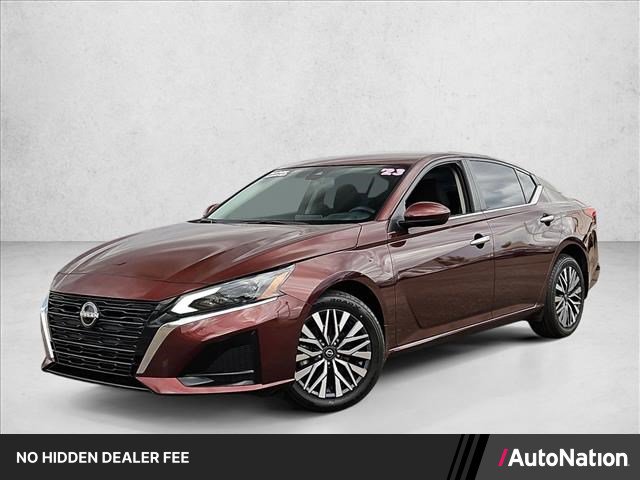 Used 2023 Nissan Altima 2.5 SV