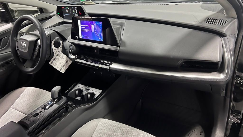 New 2026 Toyota Prius LE FWD image 24