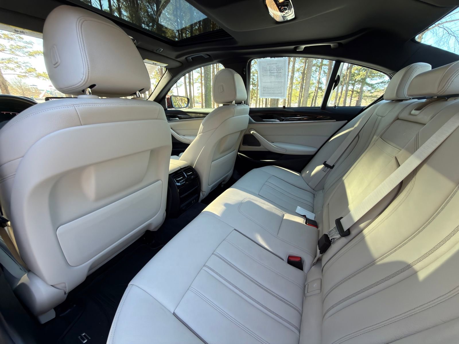 Certified 2023 BMW 540i xDrive w/ Executive Package image 15