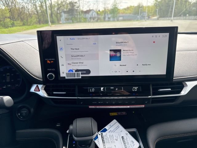 New 2026 Toyota Sienna XLE Woodland Edition AWD/4WD image 21