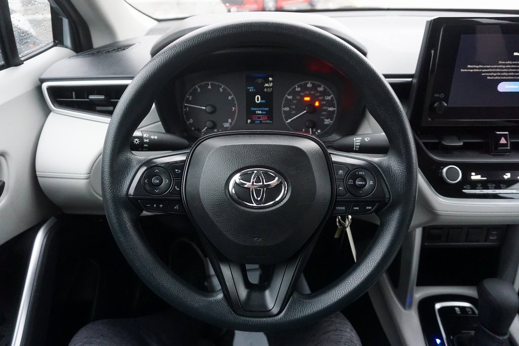 Certified 2023 Toyota Corolla Cross L image 3