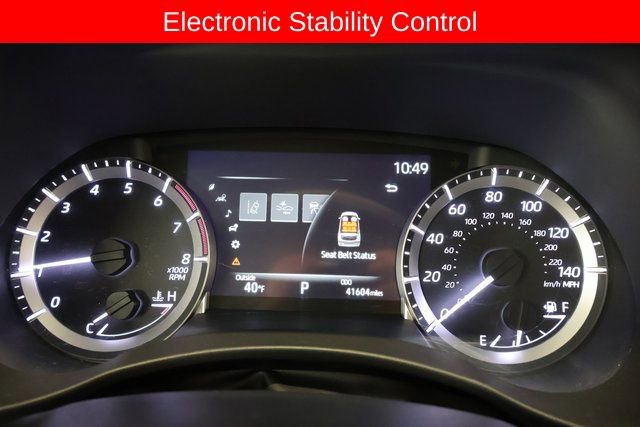 Used 2023 Toyota Highlander XLE image 19