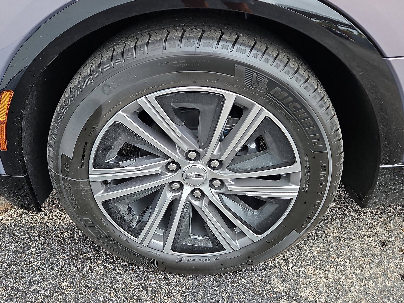 New 2025 Cadillac Lyriq Luxury w/ LPO, Floor Liner Package image 11