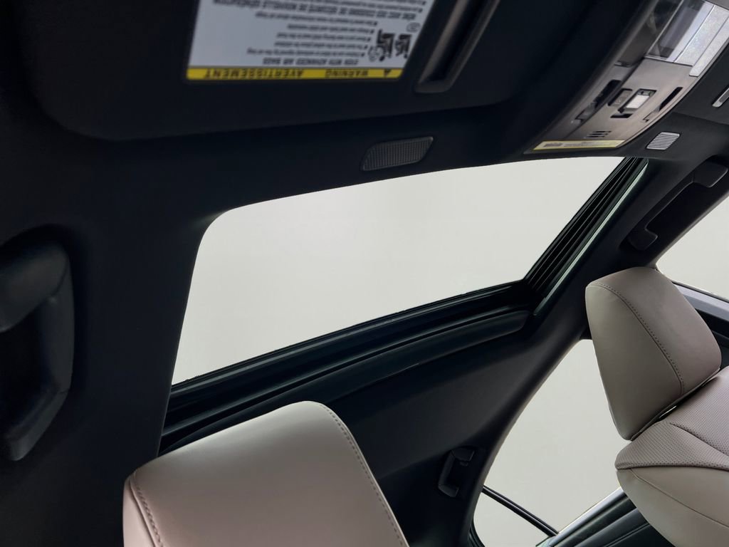 New 2025 Lexus ES 350 w/ Premium Package image 4