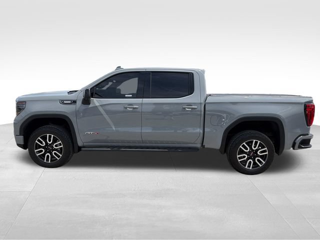 Used 2025 GMC Sierra 1500 AT4 w/ AT4 Premium Package AWD/4WD image 4