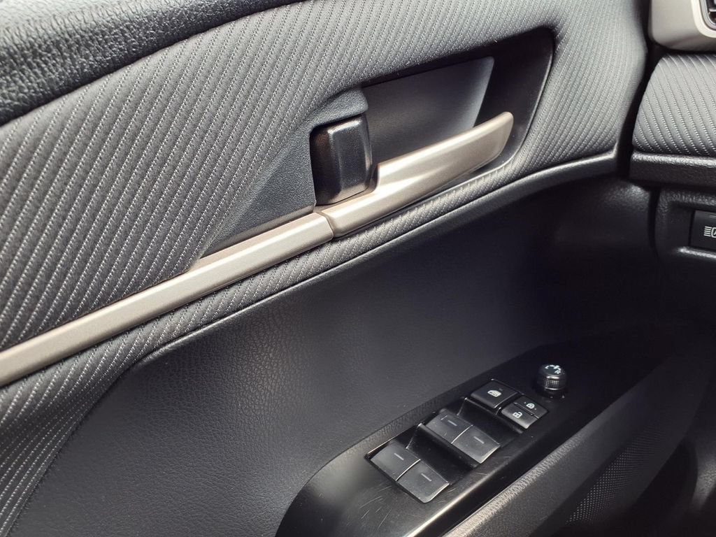 Used 2025 Toyota Camry SE FWD image 18