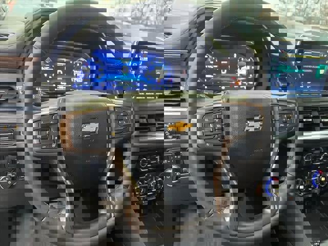 Used 2023 Chevrolet Tahoe High Country image 11