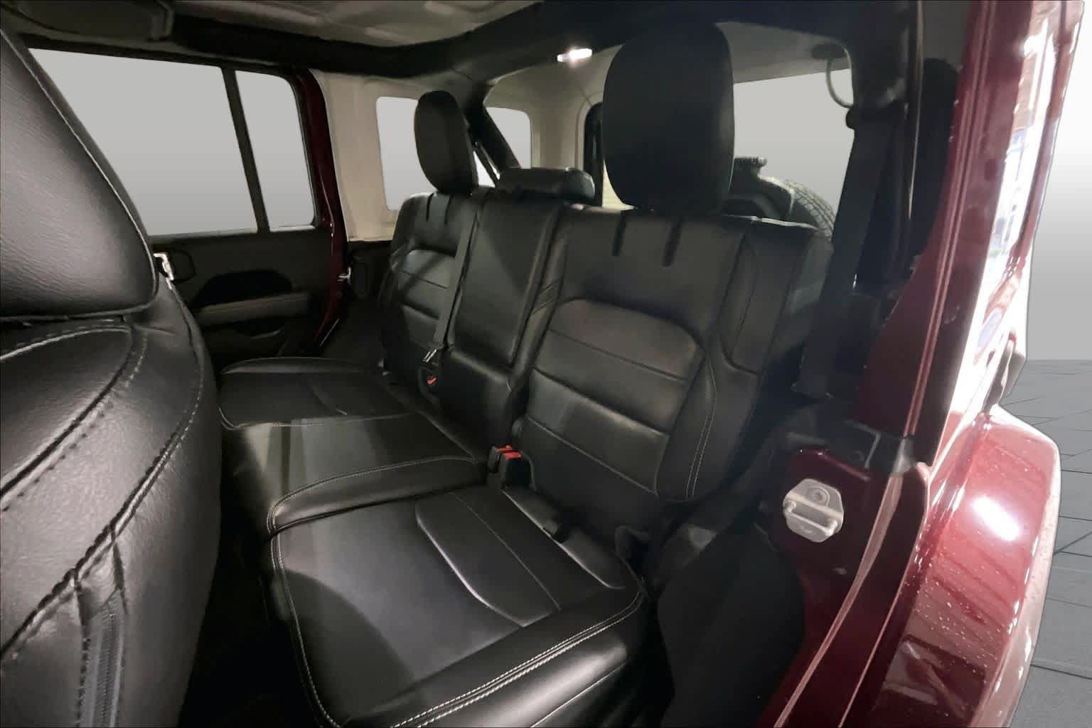 Used 2021 Jeep Wrangler Unlimited Sahara w/ Safety Group AWD/4WD image 20