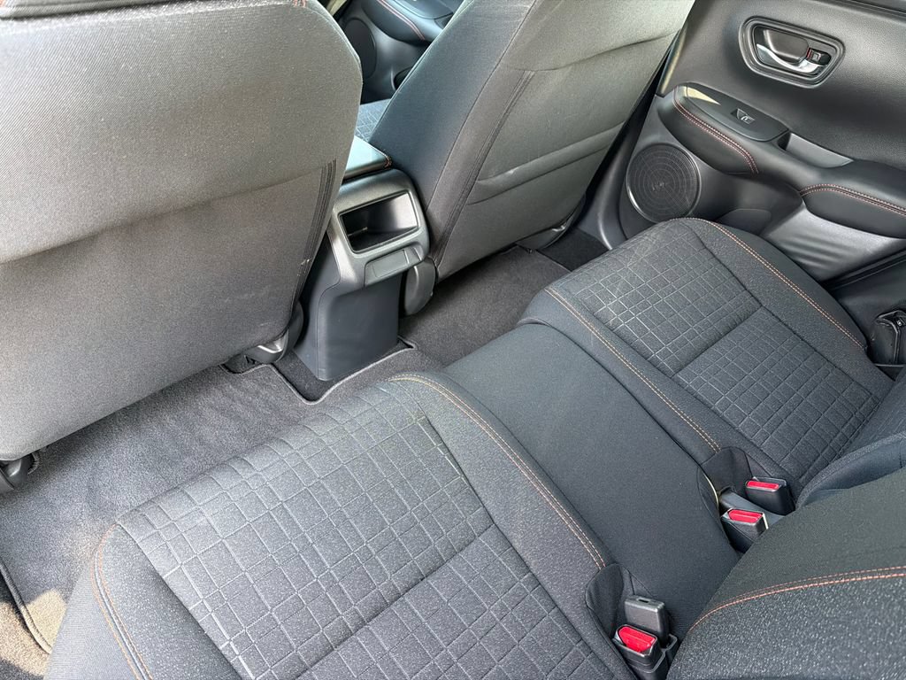 Used 2025 Honda HR-V Sport image 14