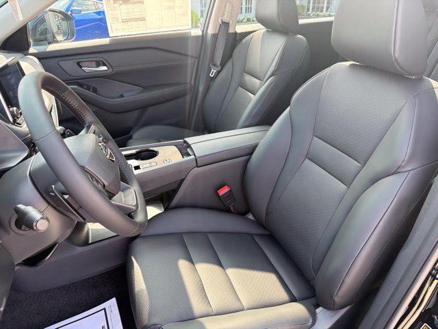 New 2026 Nissan Rogue Dark Armor FWD image 10