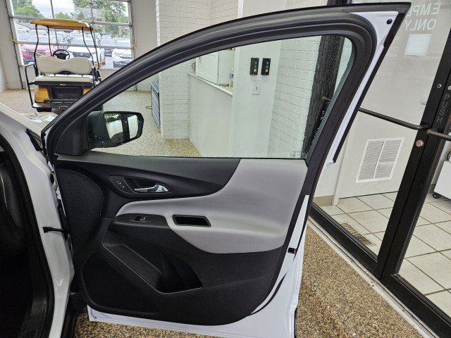 Used 2022 Chevrolet Equinox LS w/ LPO, Floor Liner Package FWD image 14