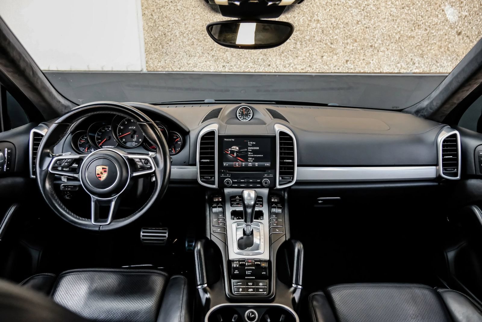 Used 2018 Porsche Cayenne GTS w/ Premium Package Plus AWD/4WD image 16
