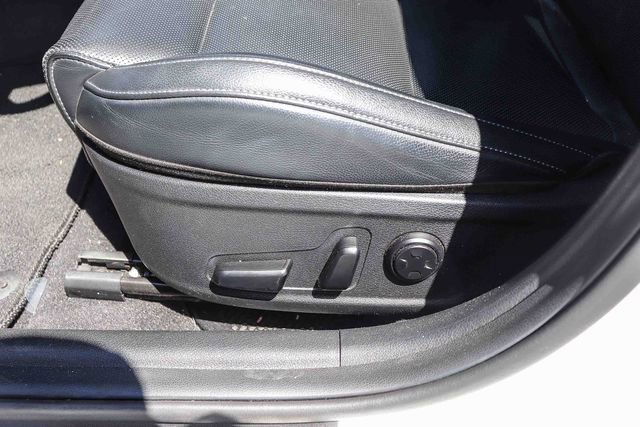 Used 2022 Kia Stinger GT1 RWD image 22
