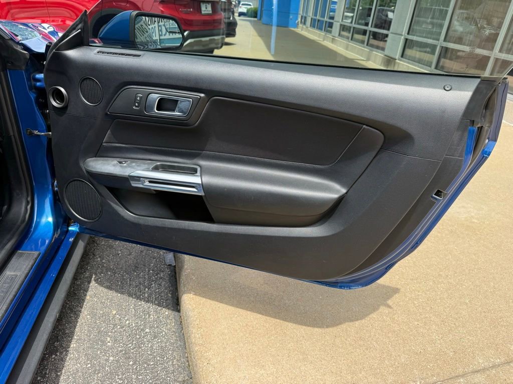 Used 2018 Ford Mustang Coupe w/ Equipment Group 101A RWD image 36