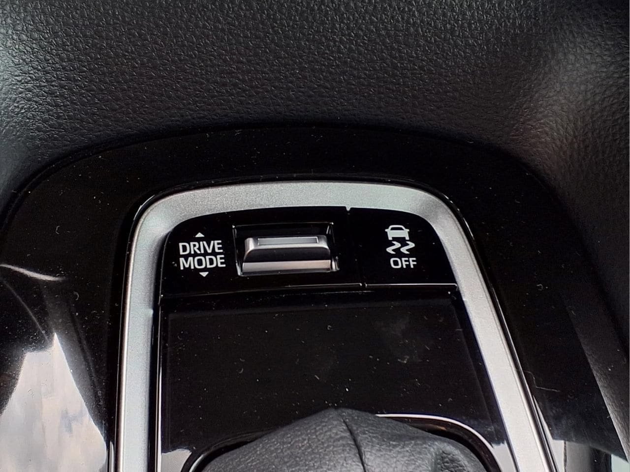 Certified 2026 Toyota Corolla SE FWD image 17